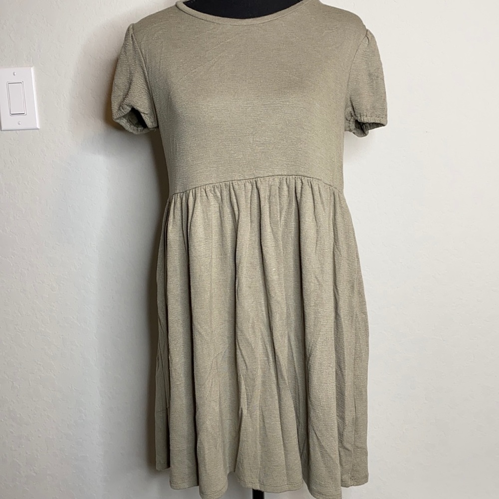 Forever 21 || Olive Green Baby Doll Dress